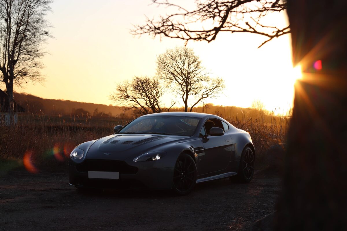 Aston Martin_V12 Vantage S