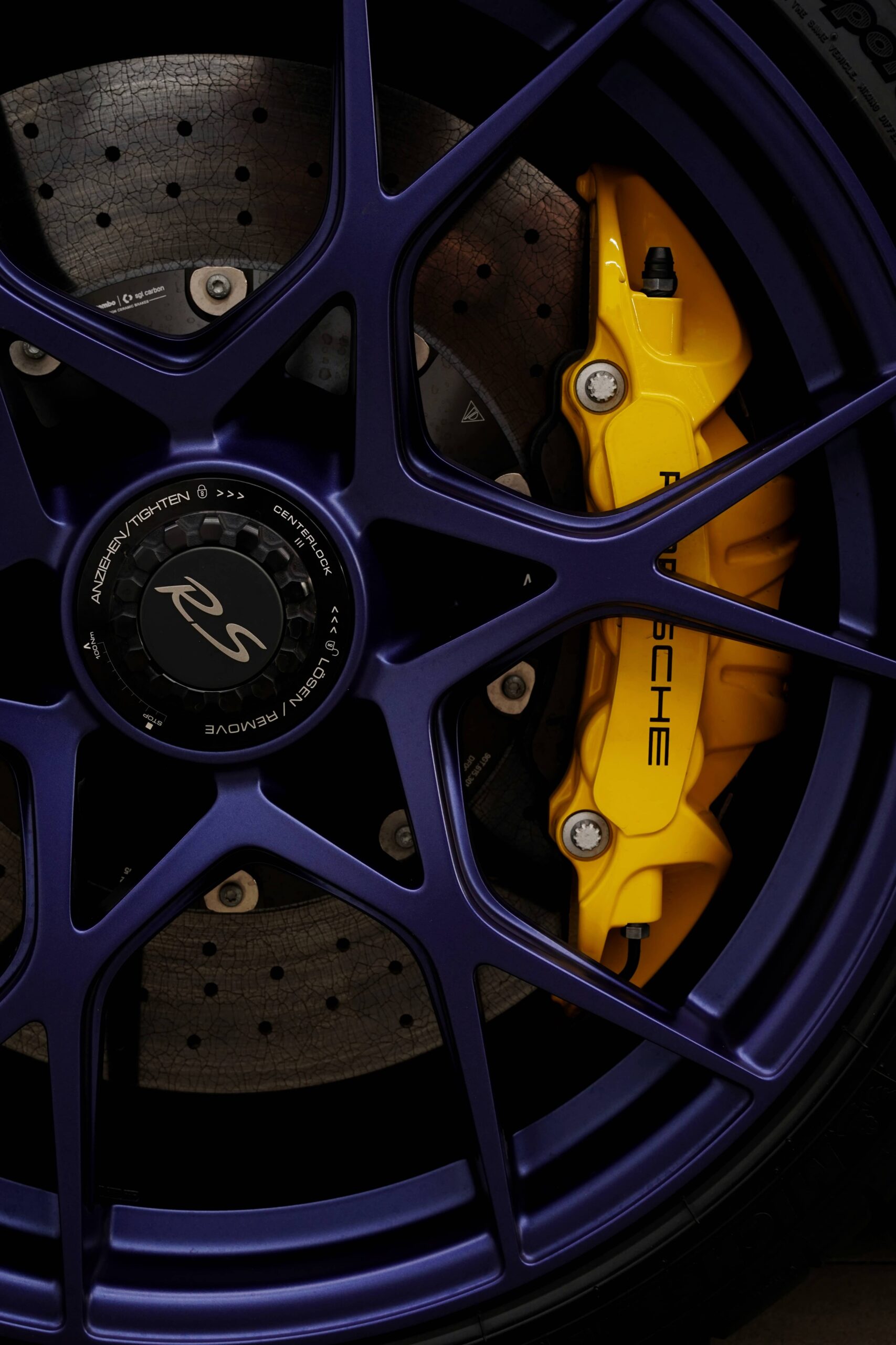 Porsche_718_Cayman GT4 RS