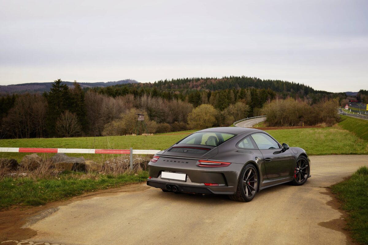 Porsche_911_991_GT3 Touring_9