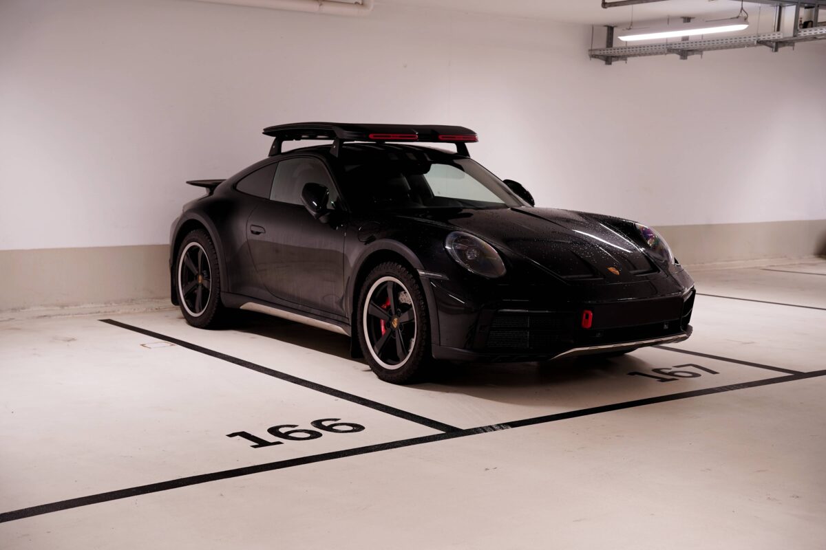 Porsche_911_992_Dakar