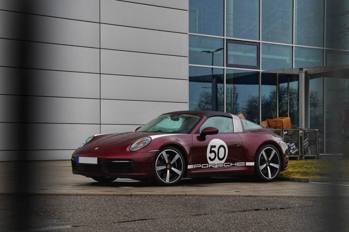 Porsche_911_992_Targa 4S Heritage Design Edition