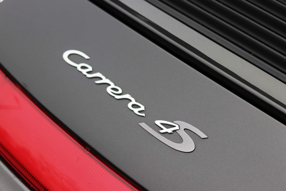 Porsche_911_993_Carrera 4S_6