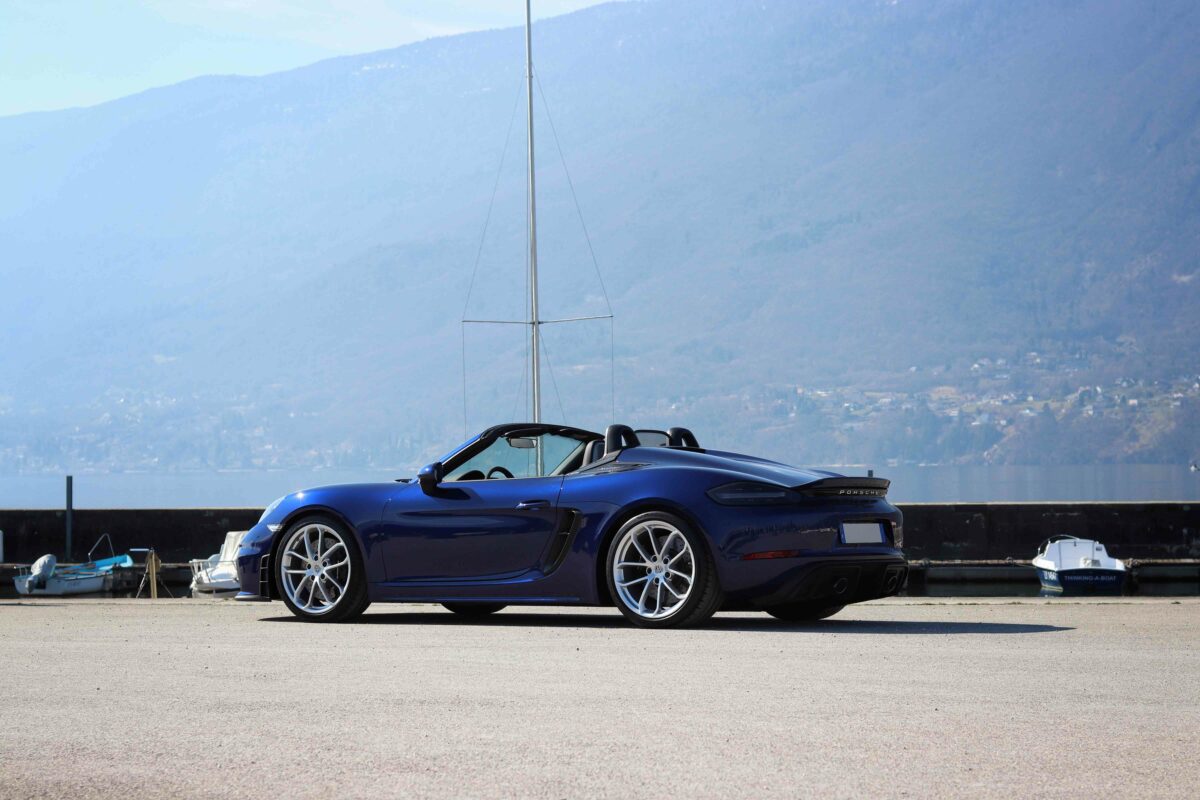 Porsche_Boxster_718_Spyder